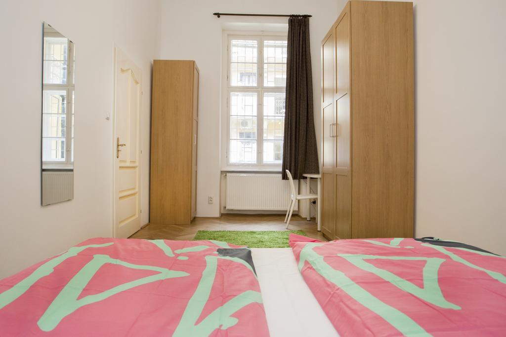 Apartamento Carolyn Apartman In The Old City Budapest Exterior foto