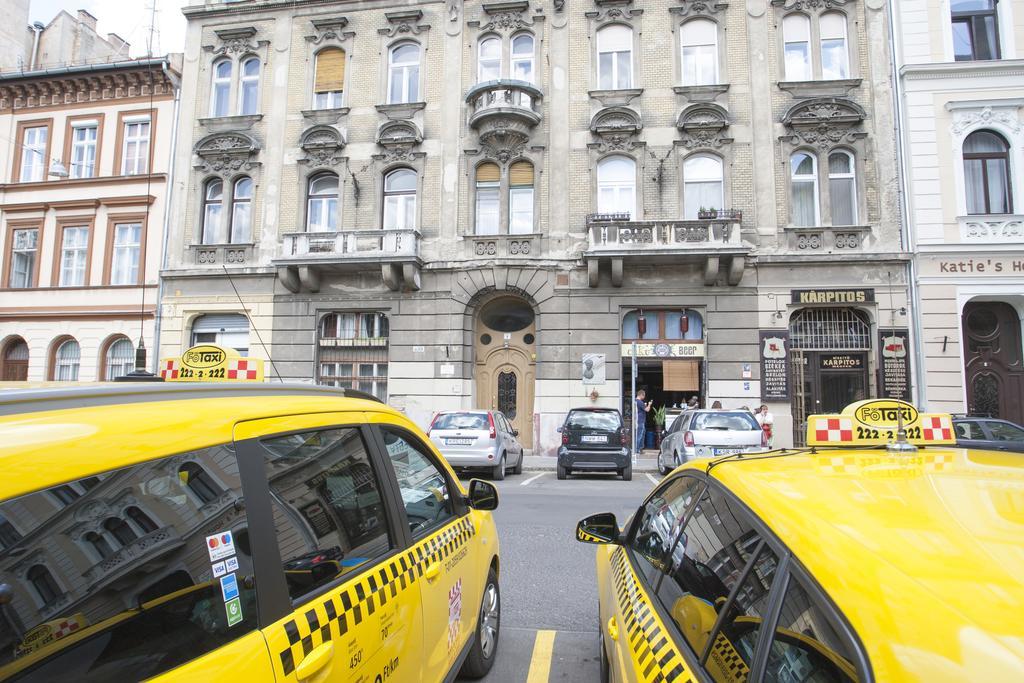 Apartamento Carolyn Apartman In The Old City Budapest Exterior foto