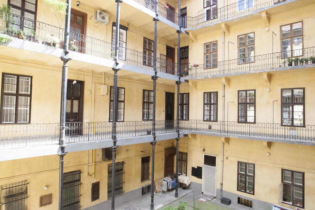 Apartamento Carolyn Apartman In The Old City Budapest Exterior foto